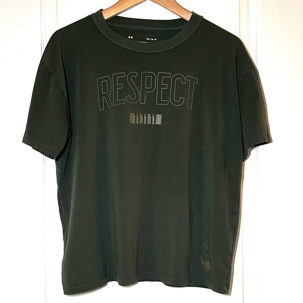 Under Armour Project Rock RESPECT “The Girlfriend Tee” Size M Military Green